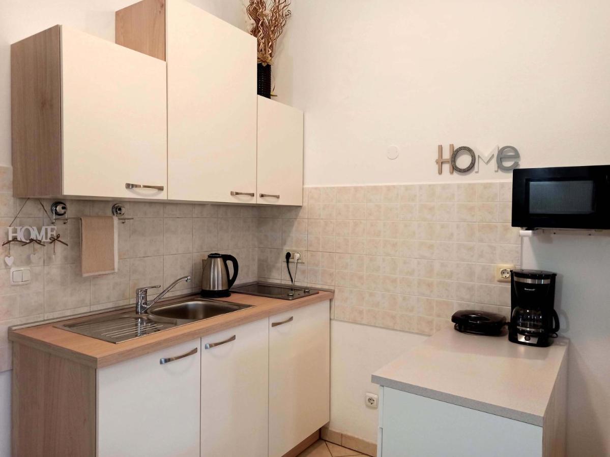 Apartman Dora Pula Exterior foto